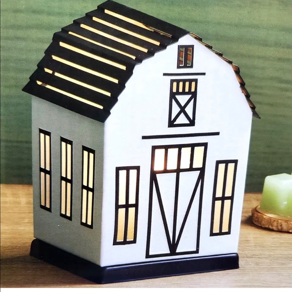 New Farmhouse White Barn Full Size Wax Warmer Black 20W Bulb Country Farm Decor - Picture 1 of 4